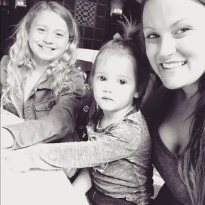 Meet your Posher, Jennifer